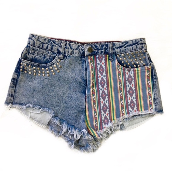 Pants - High rise distressed tribal shorts